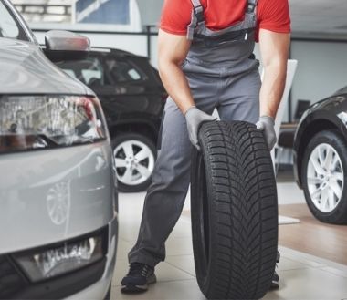 What Are The Best Types of Tyres Suitable for All Conditions?